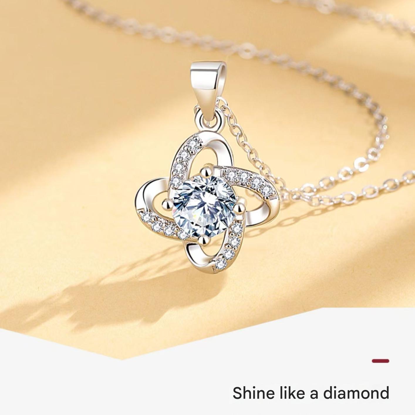 To My Mom - Four Leaf Clover Necklace Mood Royal
