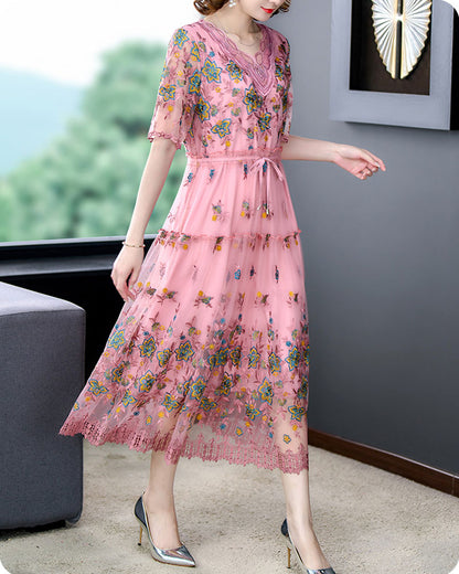 Women Spring Summer Dress Pink Retro Court Style Embroidered High Dress Round Neck Slim Fashion Luxury Dress Vestidos Robes Plus Mood Royal