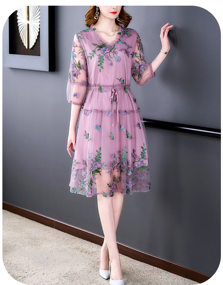 2024 Silk Dress Embroidery Short-Sleeved Dress size 5XL Size Floral Mulberry Beach Sundress Women Elegant Party Vestidos Mood Royal