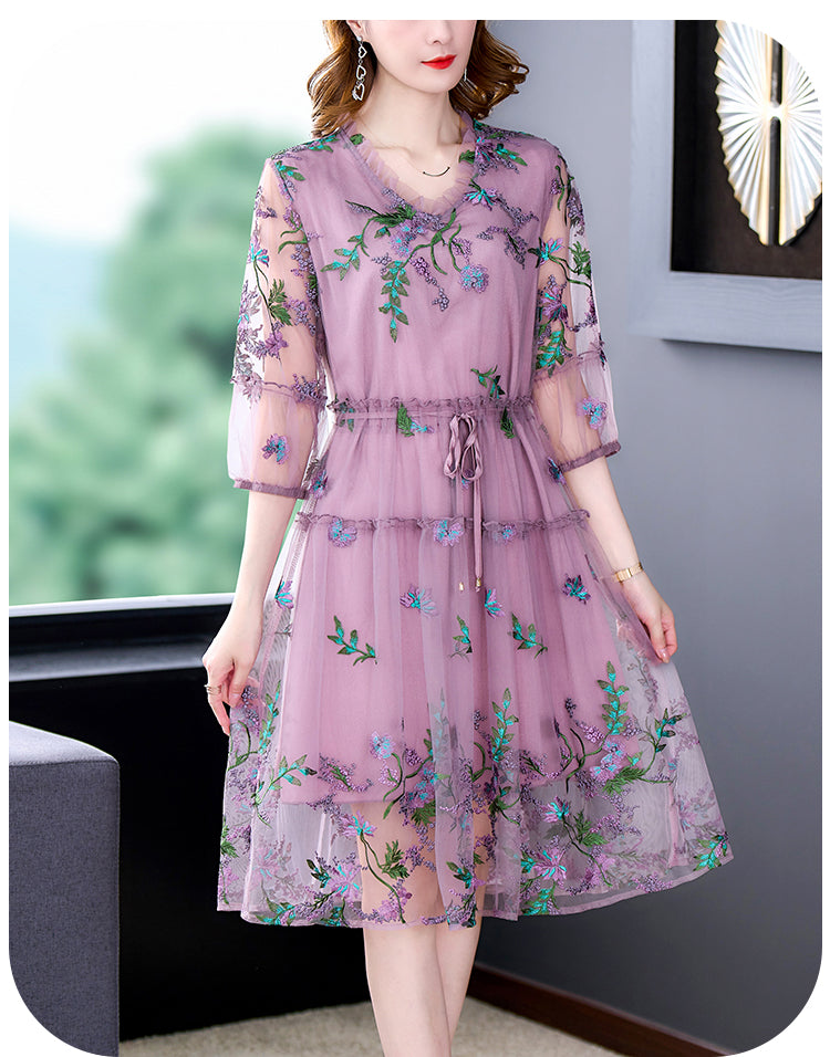 2024 Silk Dress Embroidery Short-Sleeved Dress size 5XL Size Floral Mulberry Beach Sundress Women Elegant Party Vestidos Mood Royal