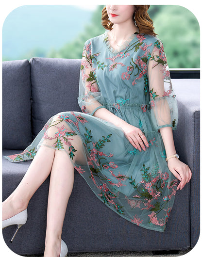 2024 Silk Dress Embroidery Short-Sleeved Dress size 5XL Size Floral Mulberry Beach Sundress Women Elegant Party Vestidos Mood Royal