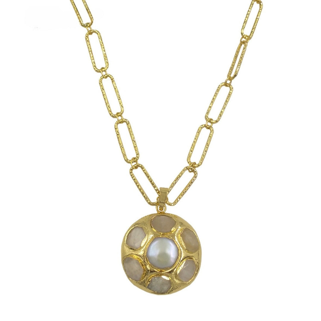 WT-N1493 Classic Retro Pearl Color Gemstone Set Round Pendant Lock Chain Neutral Sweater Necklace Mood Royal