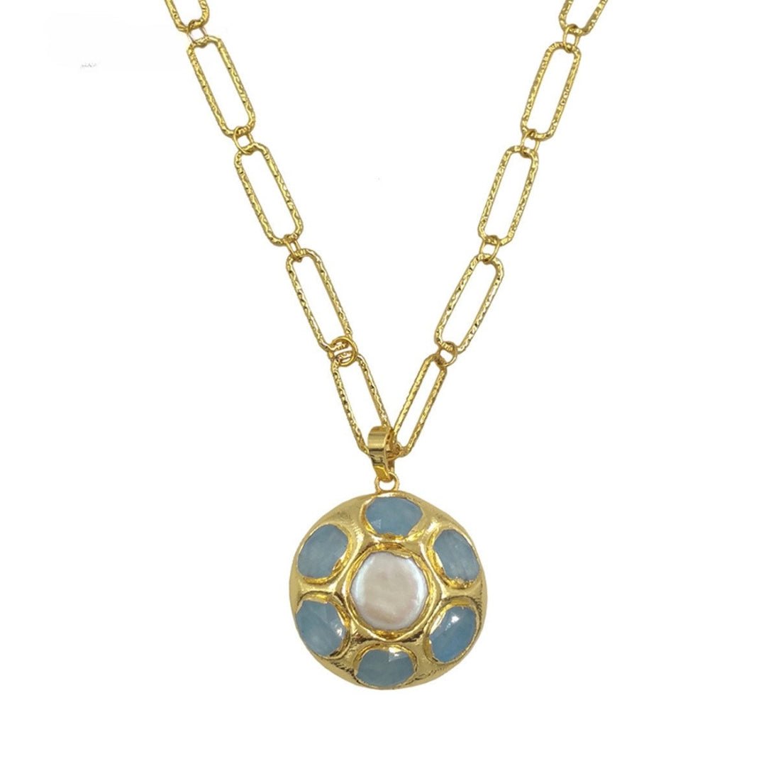 WT-N1493 Classic Retro Pearl Color Gemstone Set Round Pendant Lock Chain Neutral Sweater Necklace Mood Royal