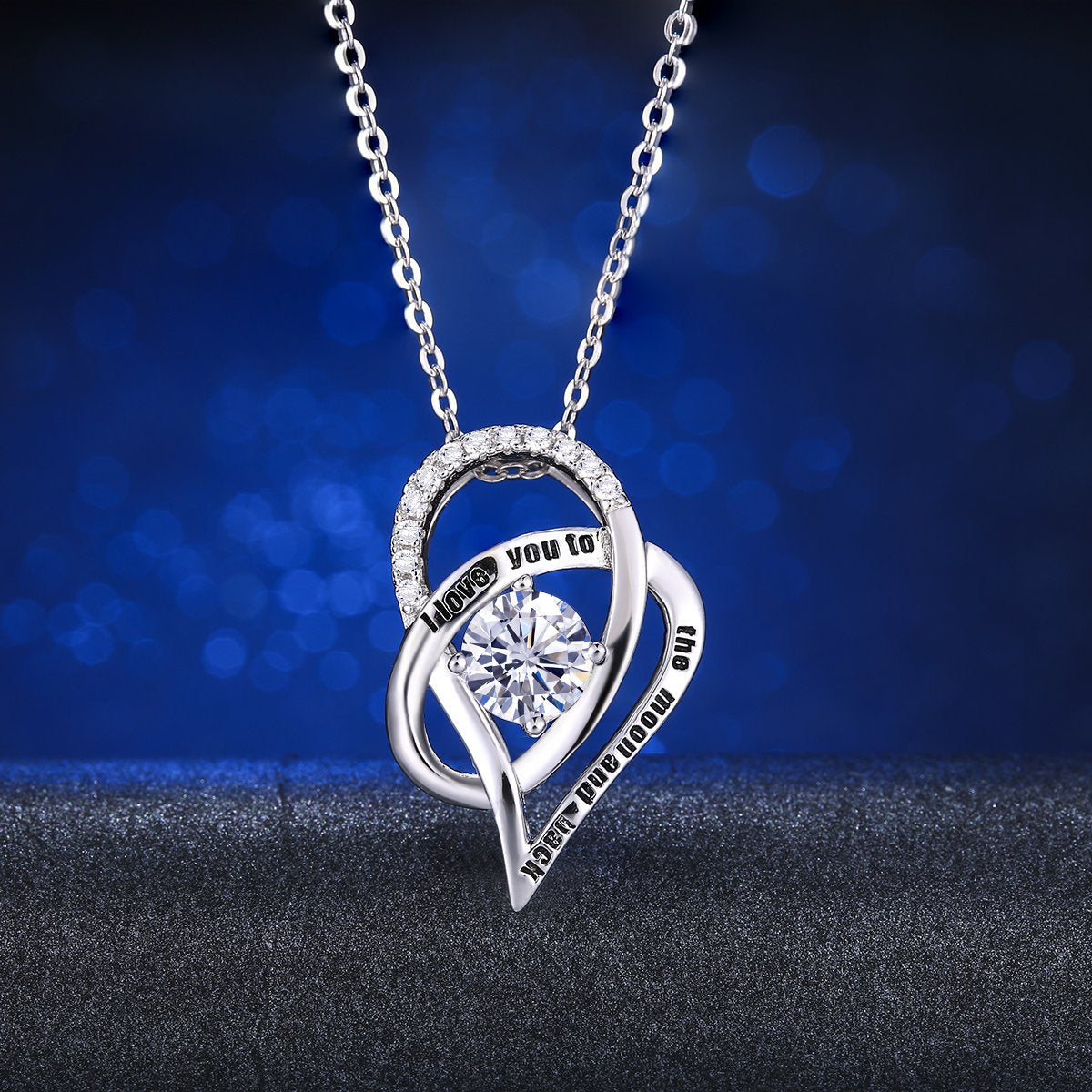 Cross-border Amazon Hot-selling New Heart-shaped Pendant Necklace Ins Niche Fashion Versatile High-end Collarbone Necklace Decoration