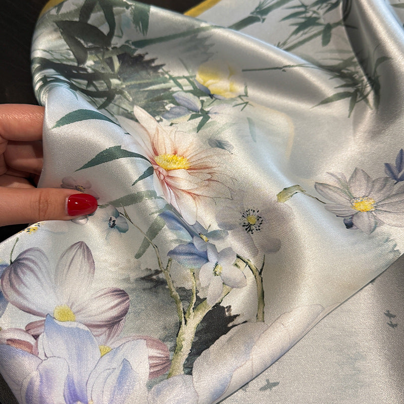 Silk Scarf Women Exquisite Pastoral Floral Printed Silk Small Square Scarf Mother Holiday Gift 100% Mulberry Silk Scarf