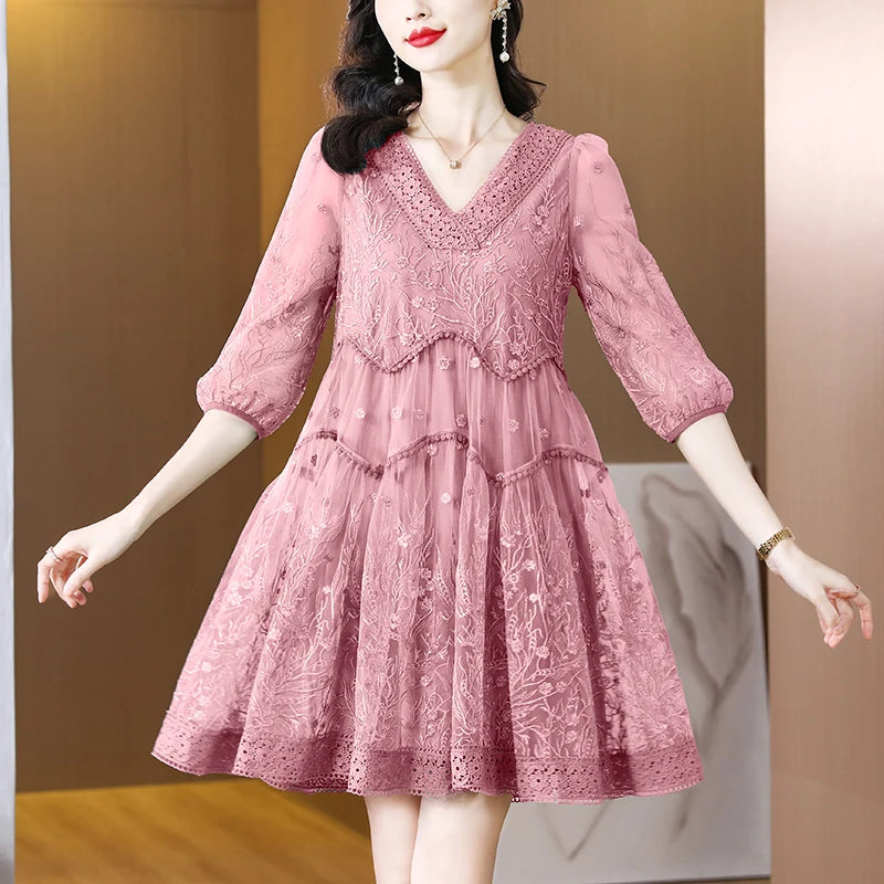 Spring And Summer 2024 New Heavy Industry Flower Embroidery Silk Dress Temperament Mulberry Silk Flower Loose Size Long Vestidos Mood Royal