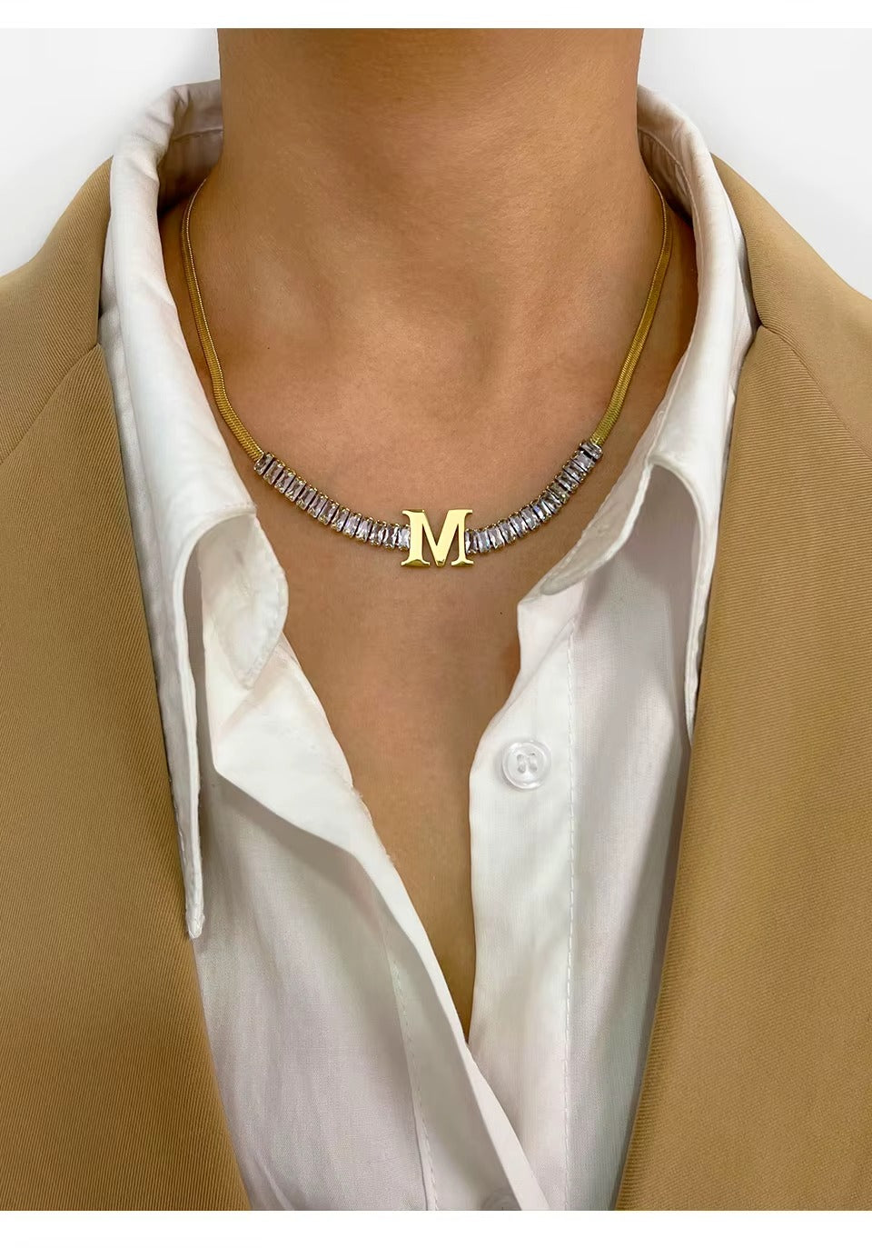 Fashionable And Personalized Light Luxury Style Titanium Steel Zircon Chain Inlaid With Glossy English Letters 18K Gold Ladies Necklace Clavicle Chain Mood Royal